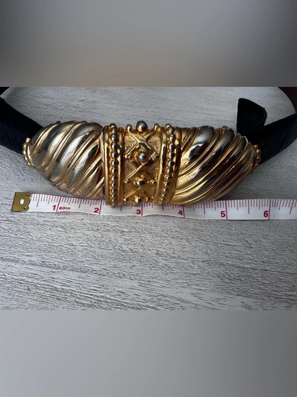 Mimi Di N bold gold